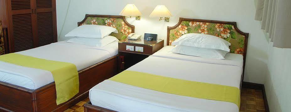 Oasis Hotel Анхелес Экстерьер фото
